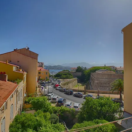 Centre Citadelle Ajaccio Apartment *